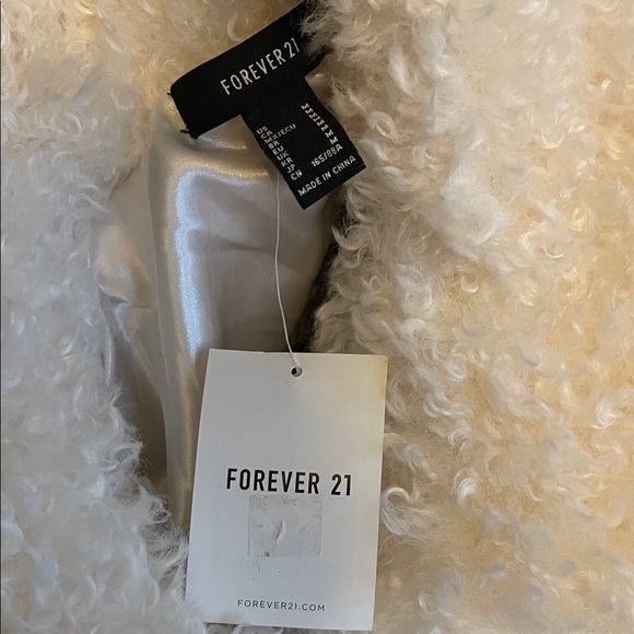 Forever 21 Cream Teddy Jacket - Picture 2 of 8